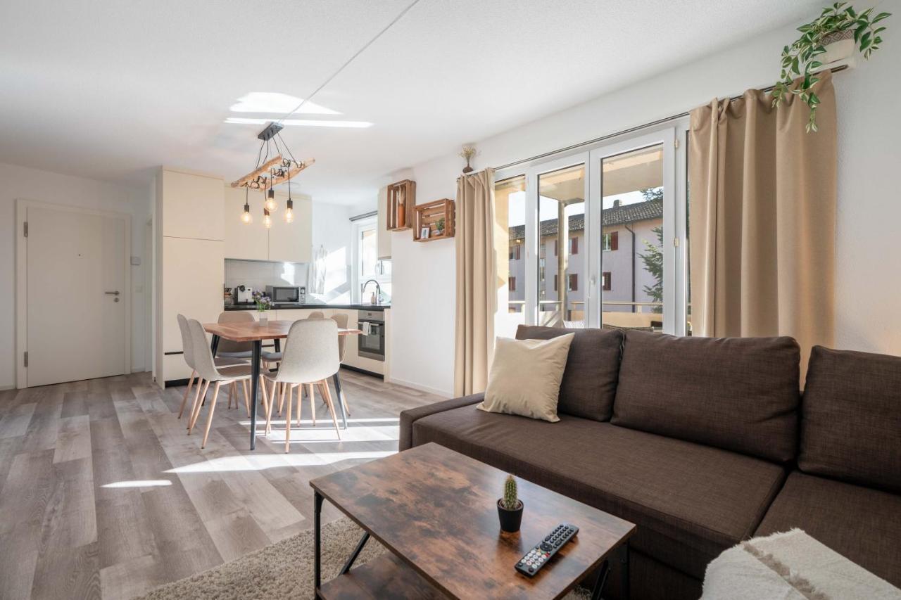 Moderne Wohnung Mit Parkplatz Ostermundigen Exterior foto