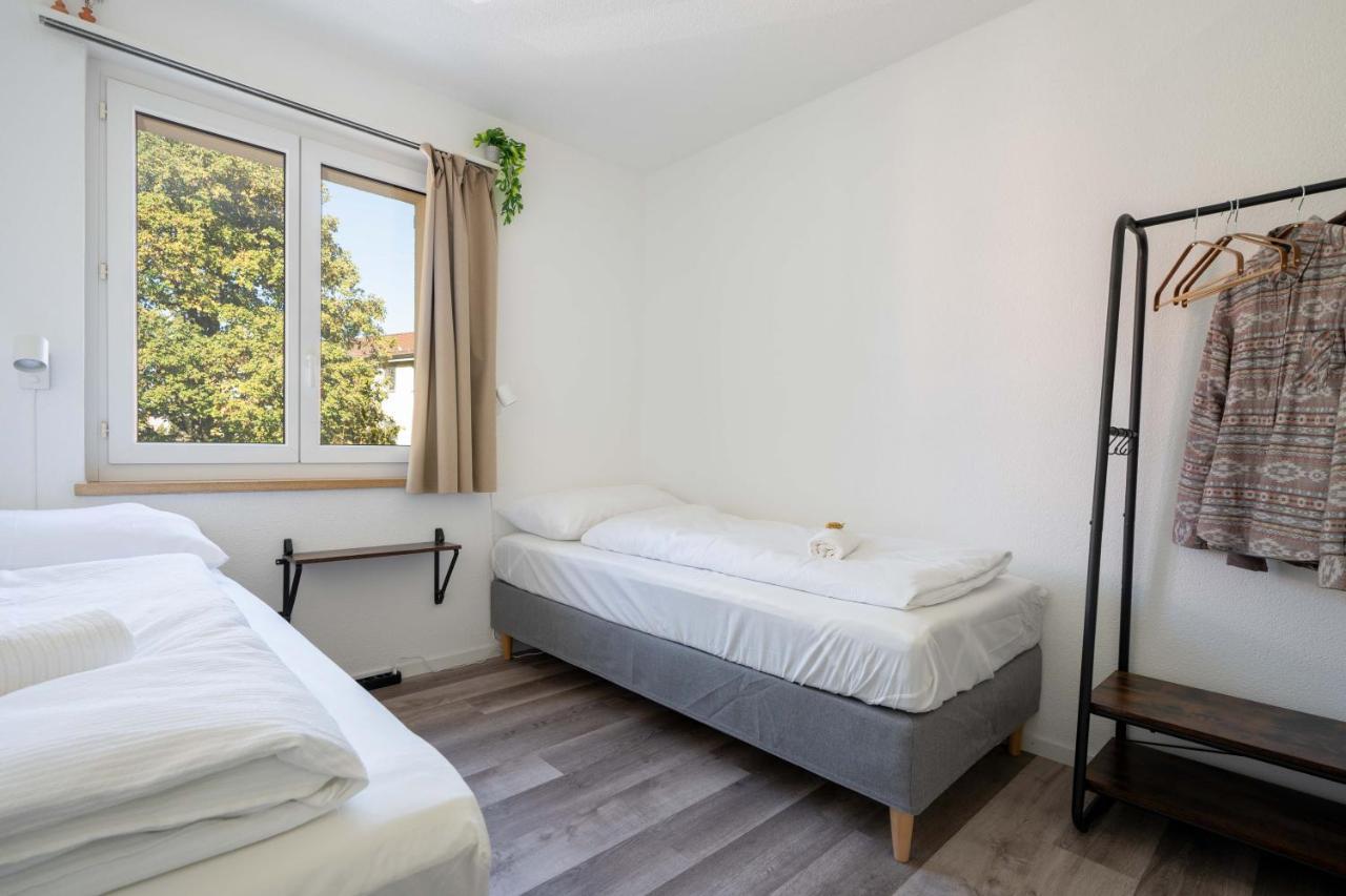 Moderne Wohnung Mit Parkplatz Ostermundigen Exterior foto